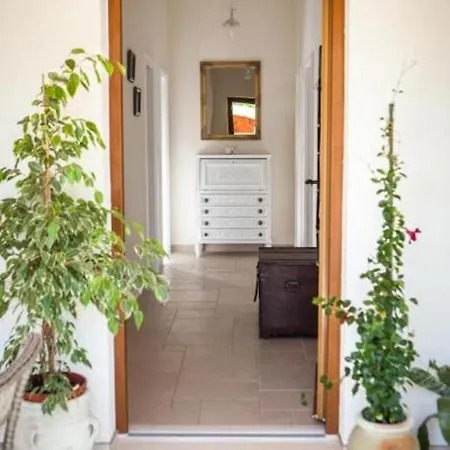 Holiday Floreat - Four Bedroom Holiday With Pool And Terrace * Orebić