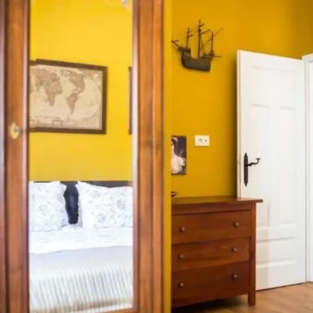 Holiday Floreat - Four Bedroom Holiday With Pool And Terrace Apartman