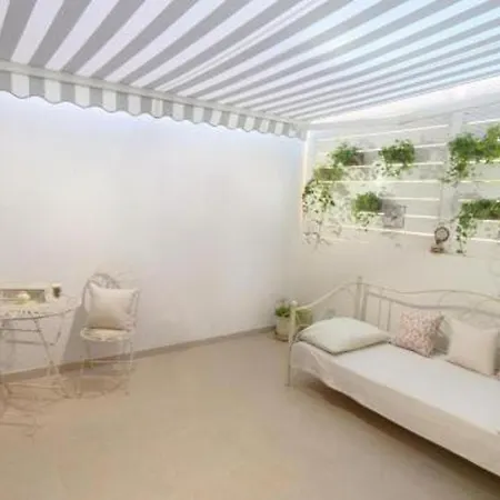 Holiday Floreat - Four Bedroom Holiday With Pool And Terrace * 奥瑞比克