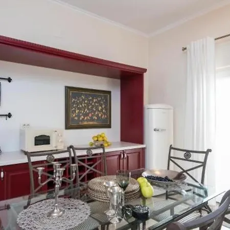 Holiday Floreat - Four Bedroom Holiday With Pool And Terrace 奥瑞比克