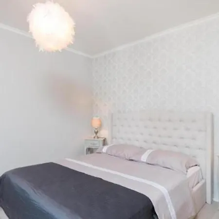 Holiday Floreat - Four Bedroom Holiday With Pool And Terrace 公寓